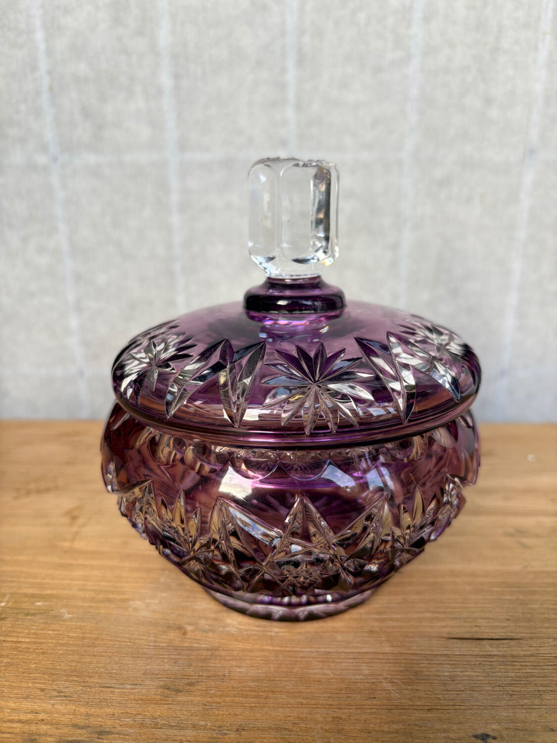 Amethyst cut Bohemian crystal bonbonnière – 20th century
