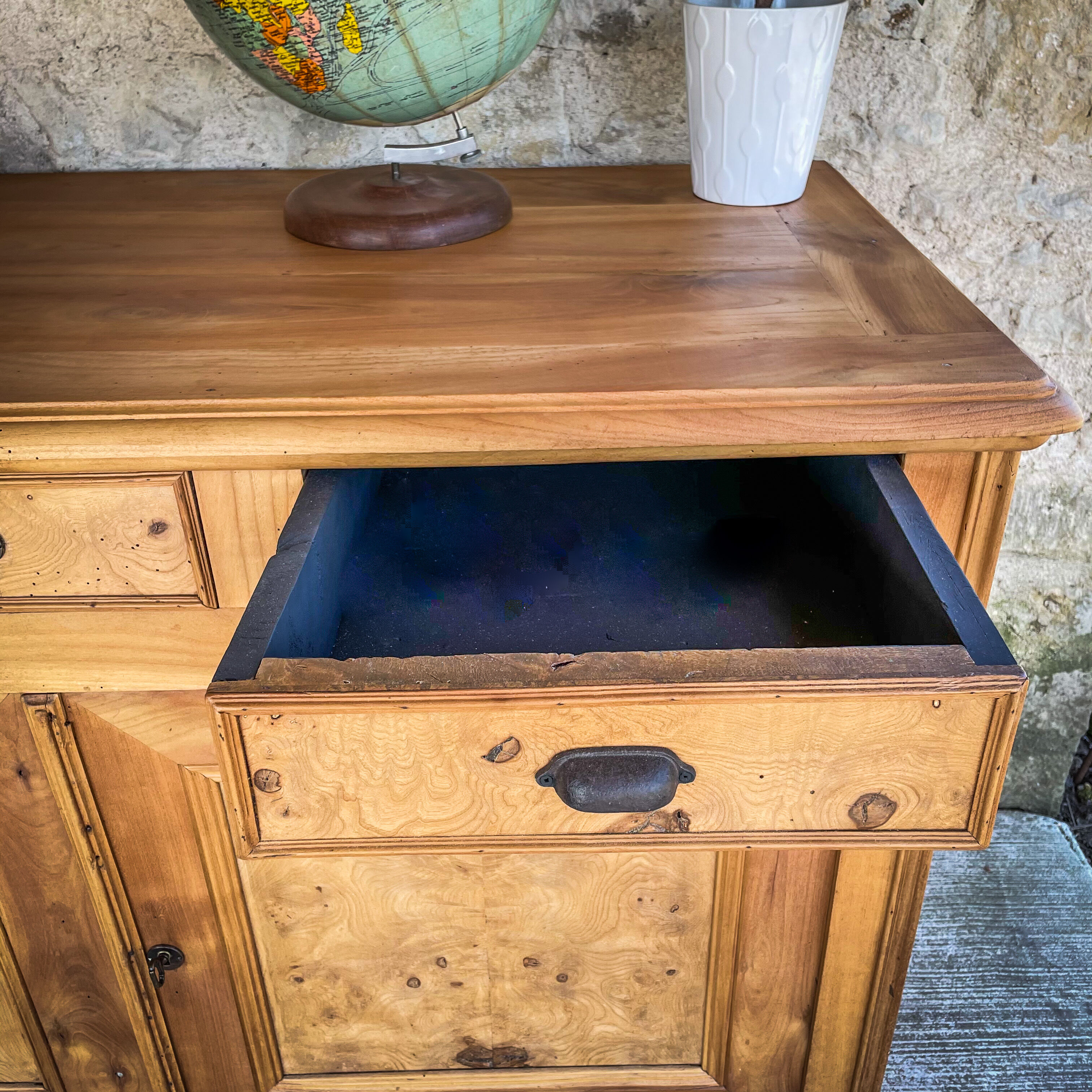 Buffet  louis Philippe loupe d'elme - cherry tree