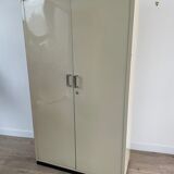 Metal cabinet