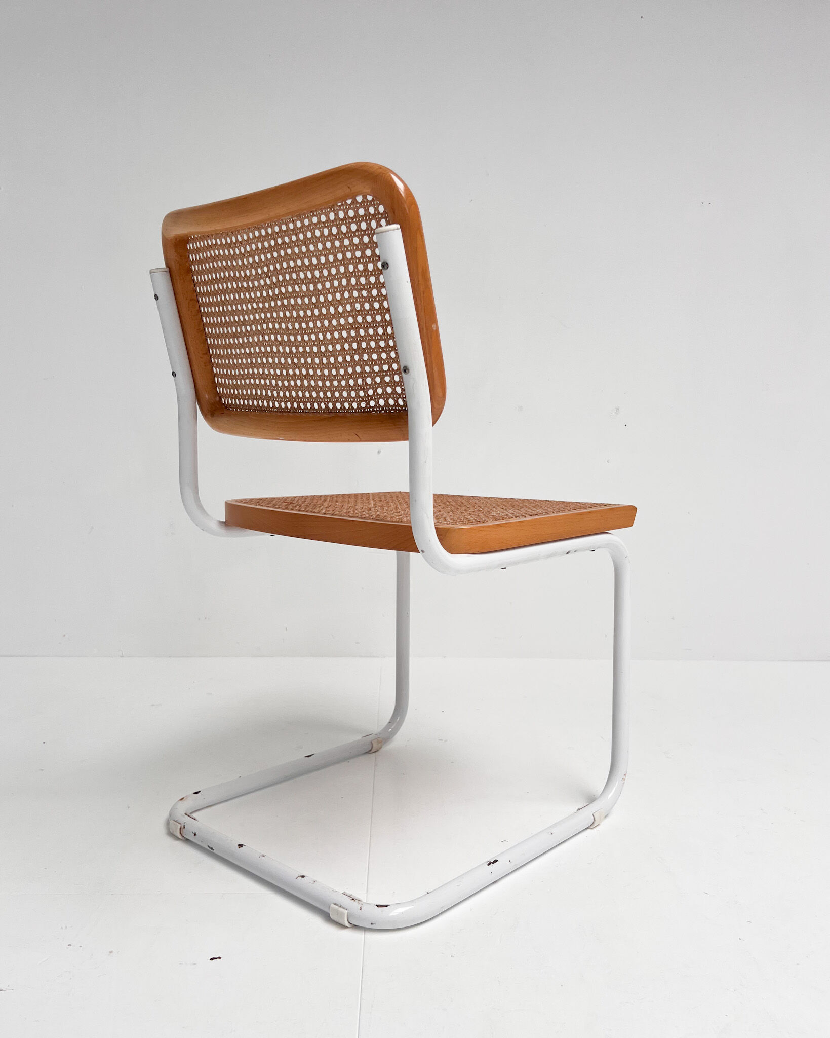 Ensemble de 2 chaises en cannage, Italie années 1970