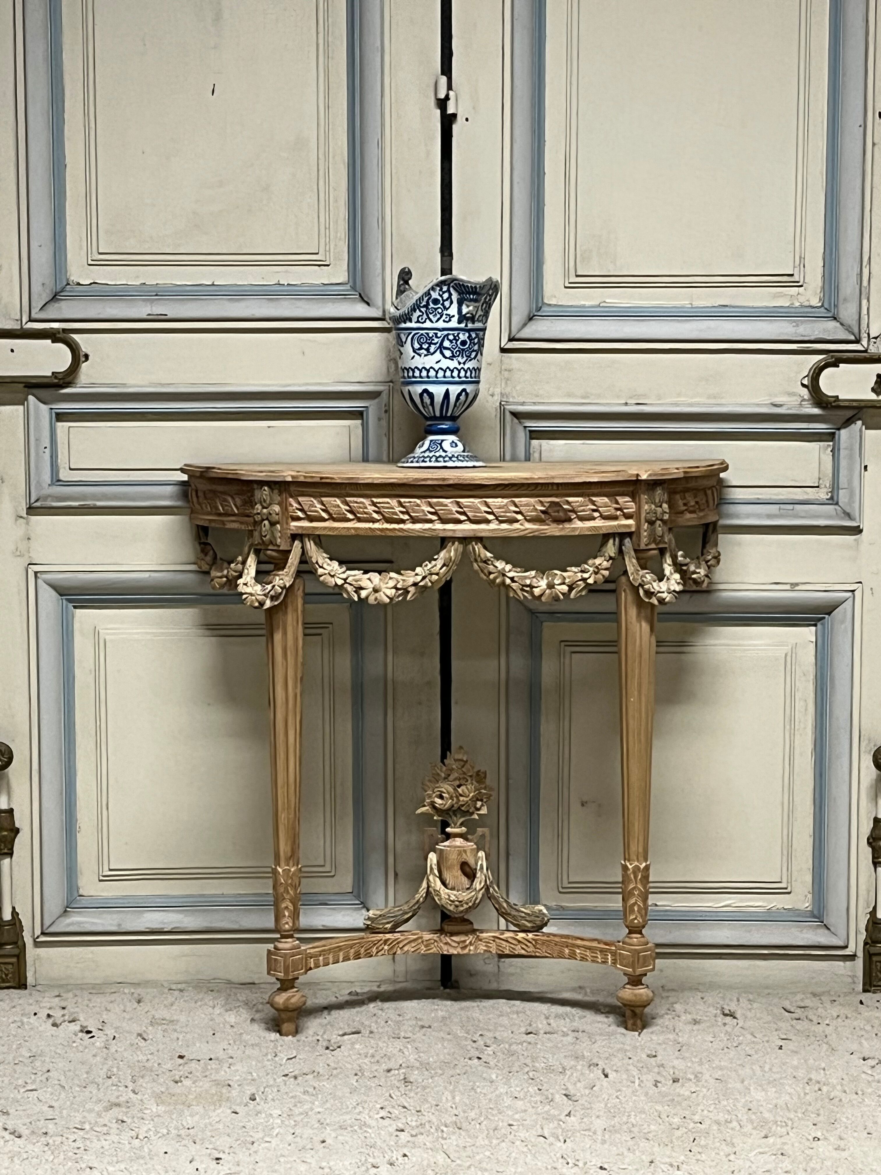 Console in bleached fir