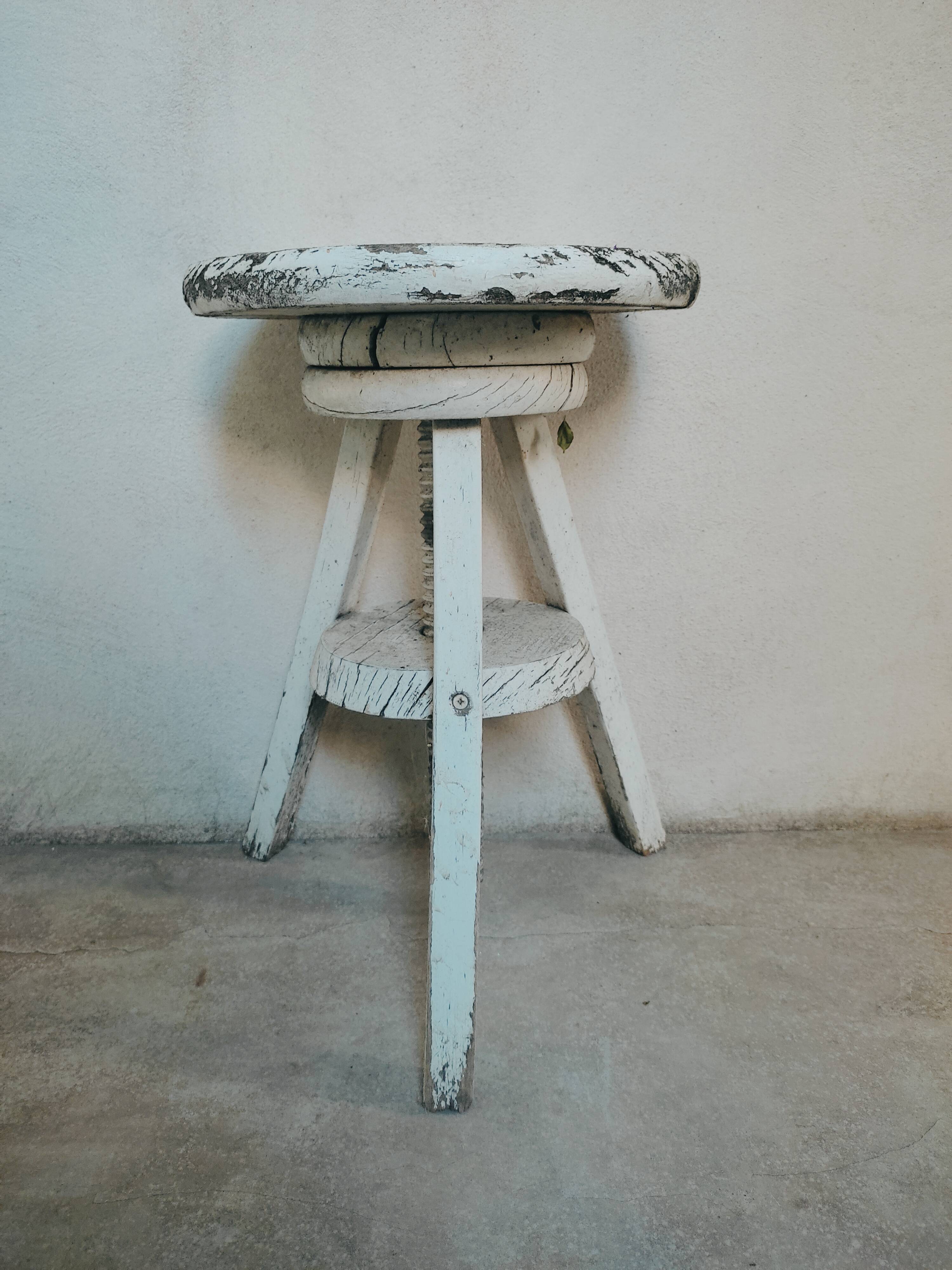 Wooden stool for plant