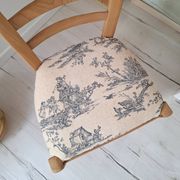 Country chair in blue toile de Jouy