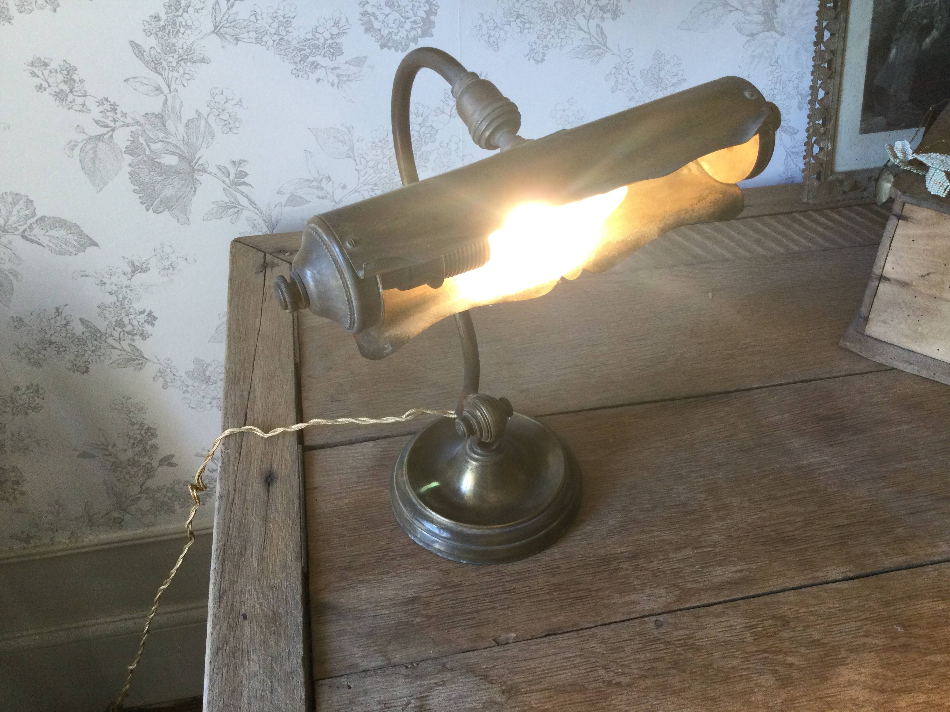 Lampe ancienne de bureau en cuivre
