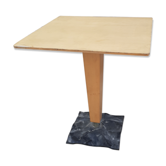 Table basse en bois et metal sakran
