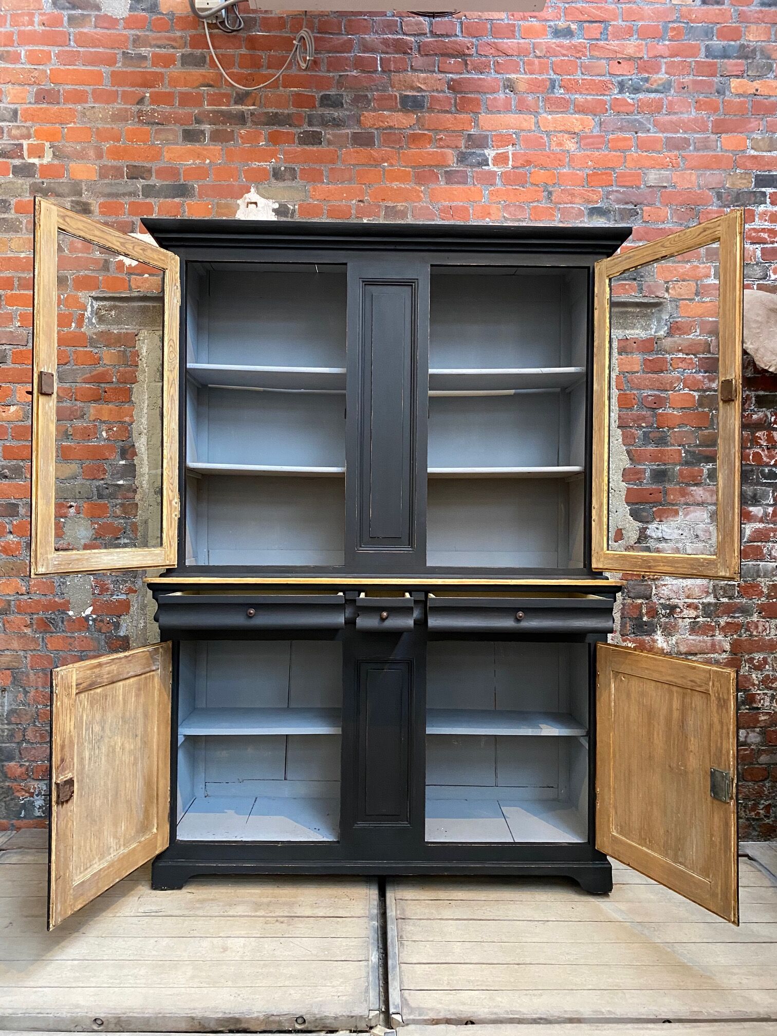 Vaisselier early twentieth century