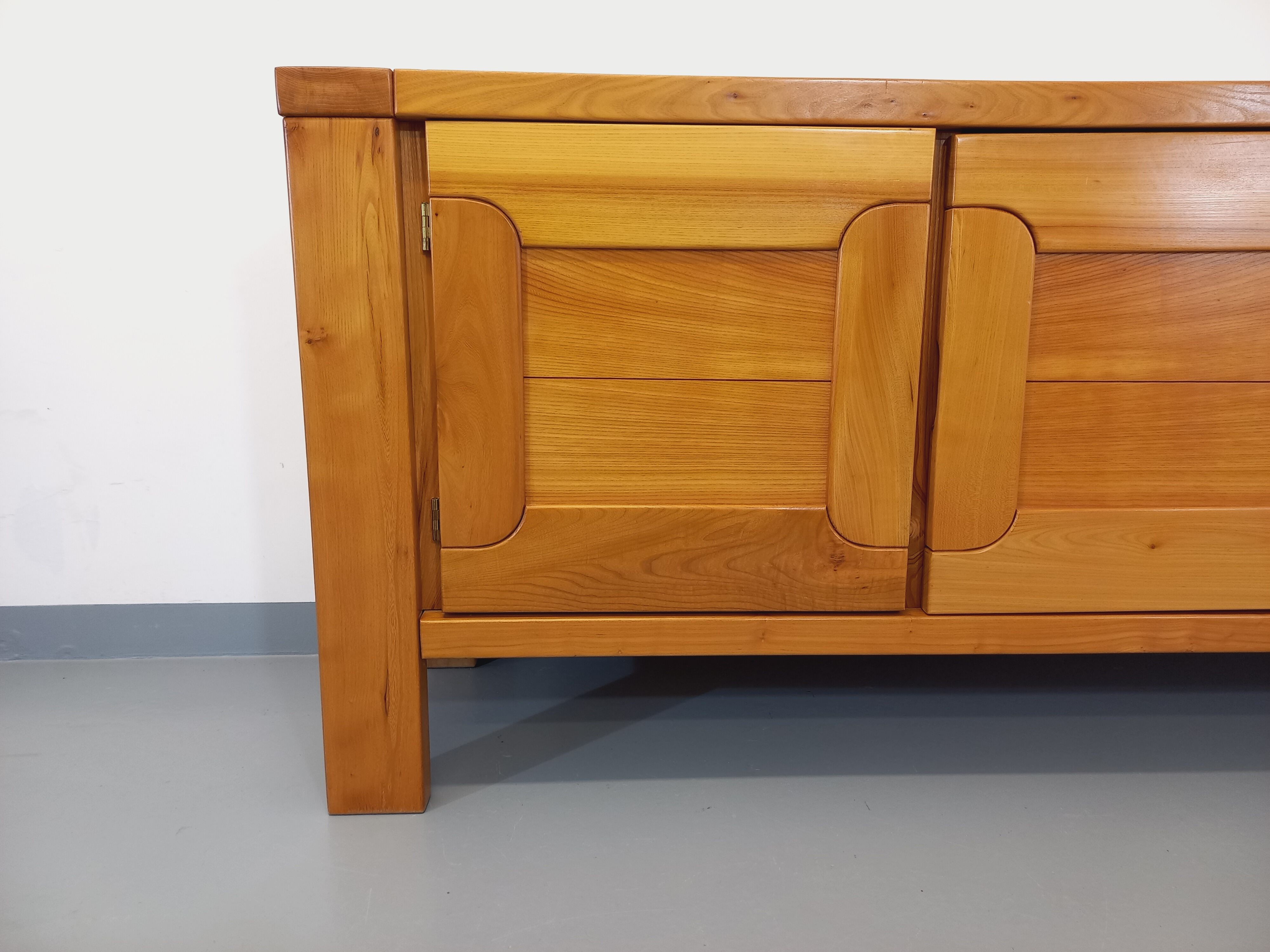 Vintage Maison Regain sideboard in solid elm from the 70s