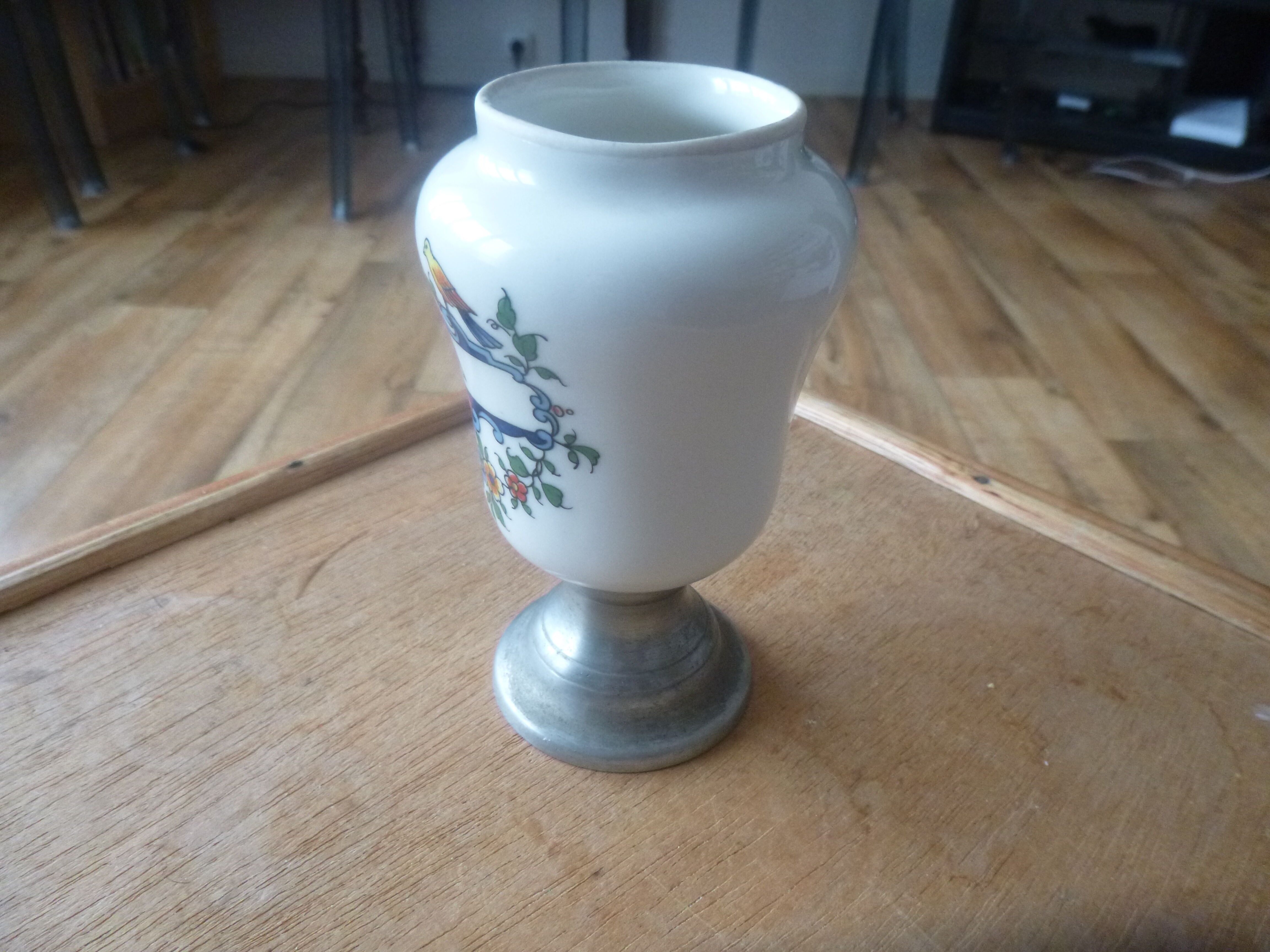 Old apothecary jar in pewter and porcelain