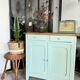 Ancien buffet parisien vert amande