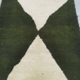 Handmade Berber rug 250cm x 150cm