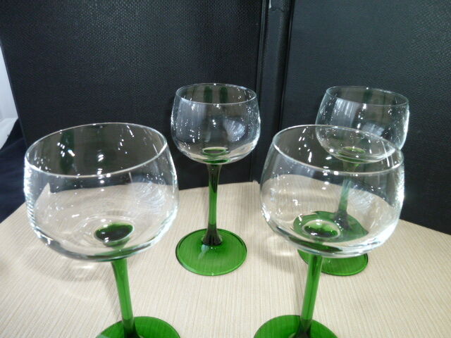 Set de 4 verres à vin d'Alsace en verre uni