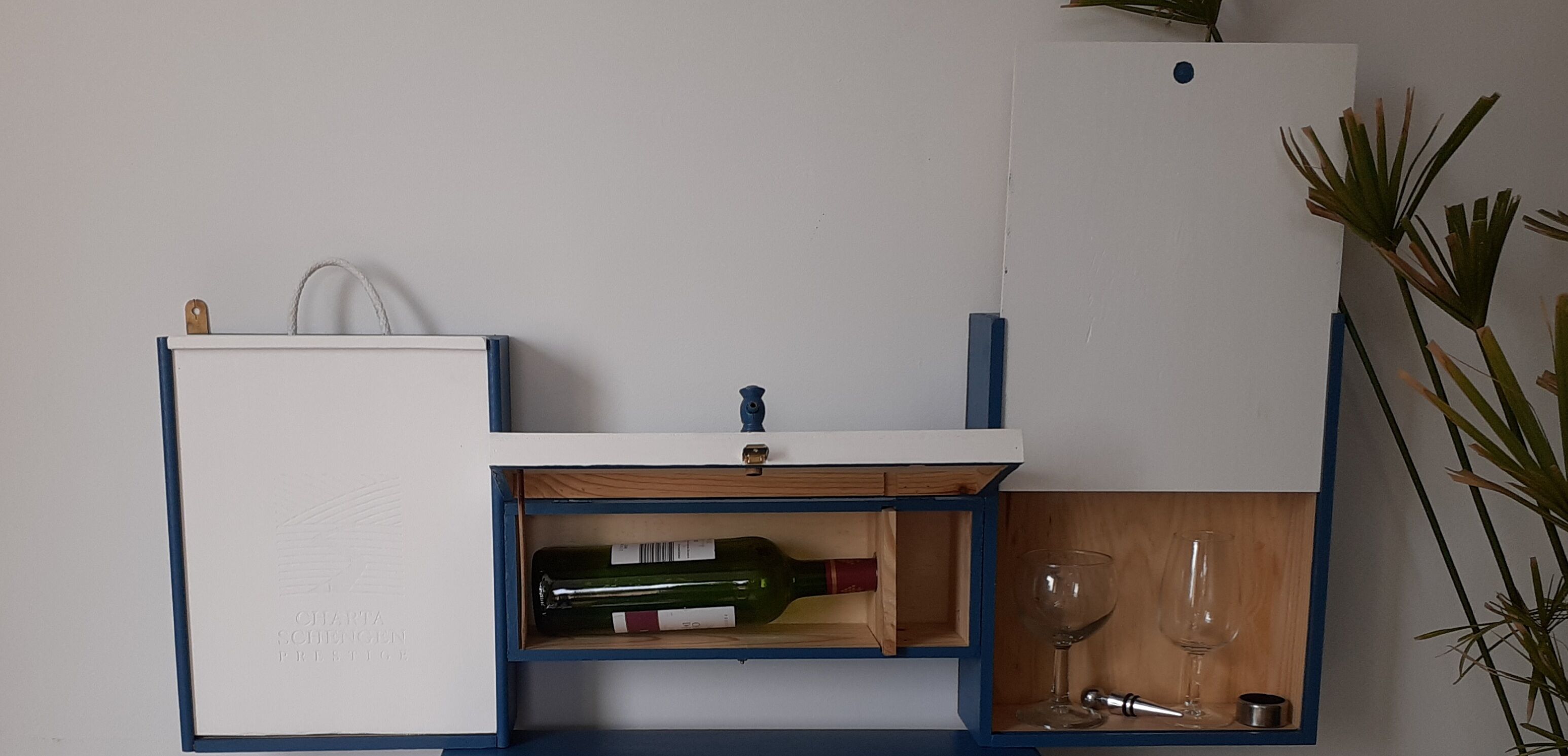 Wall-mounted wooden shelf