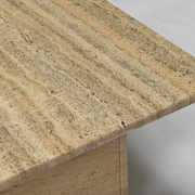Table basse carrée en travertin, Italie 1970