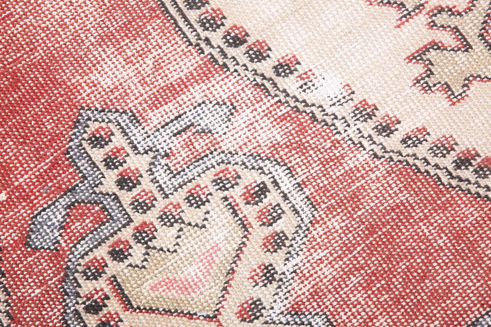 4x7 madallion faded oushak rug, 220x132cm