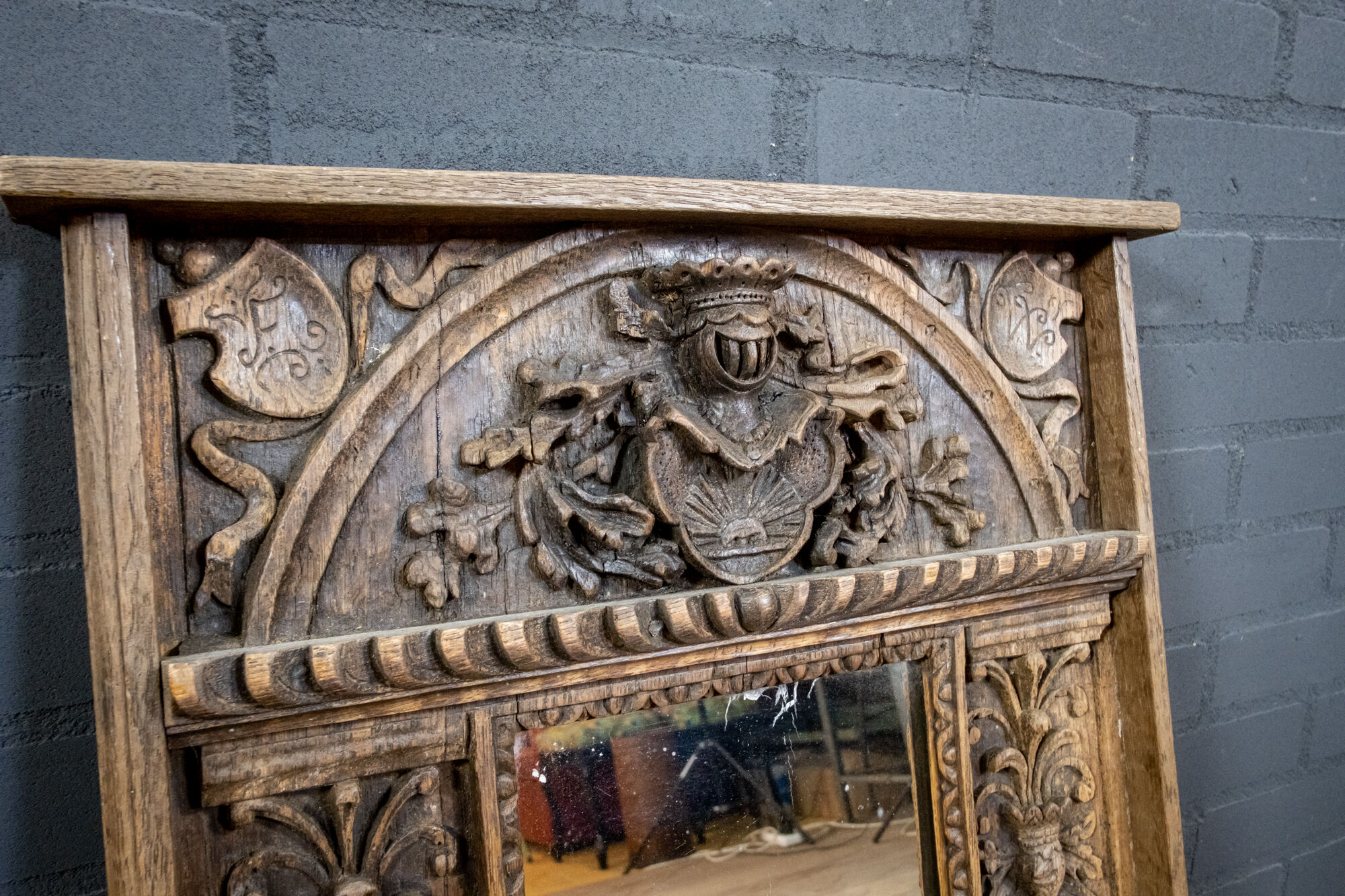 Italian Oak mirror handicraft