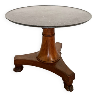 Table guéridon néo classique en noyer et marbre noir - Travail français des années 30