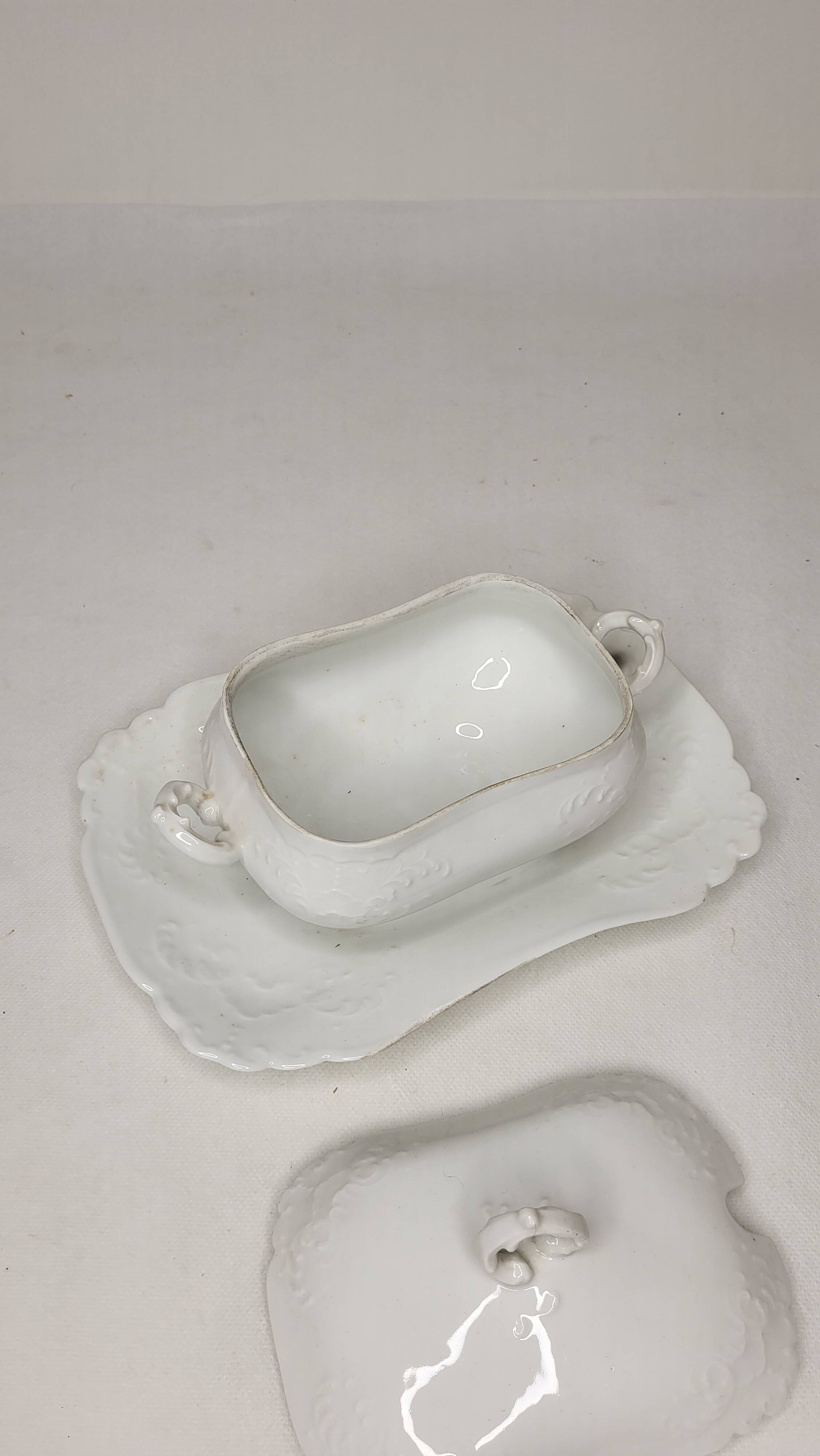 19th century Limoges Pouyat porcelain gravy boat