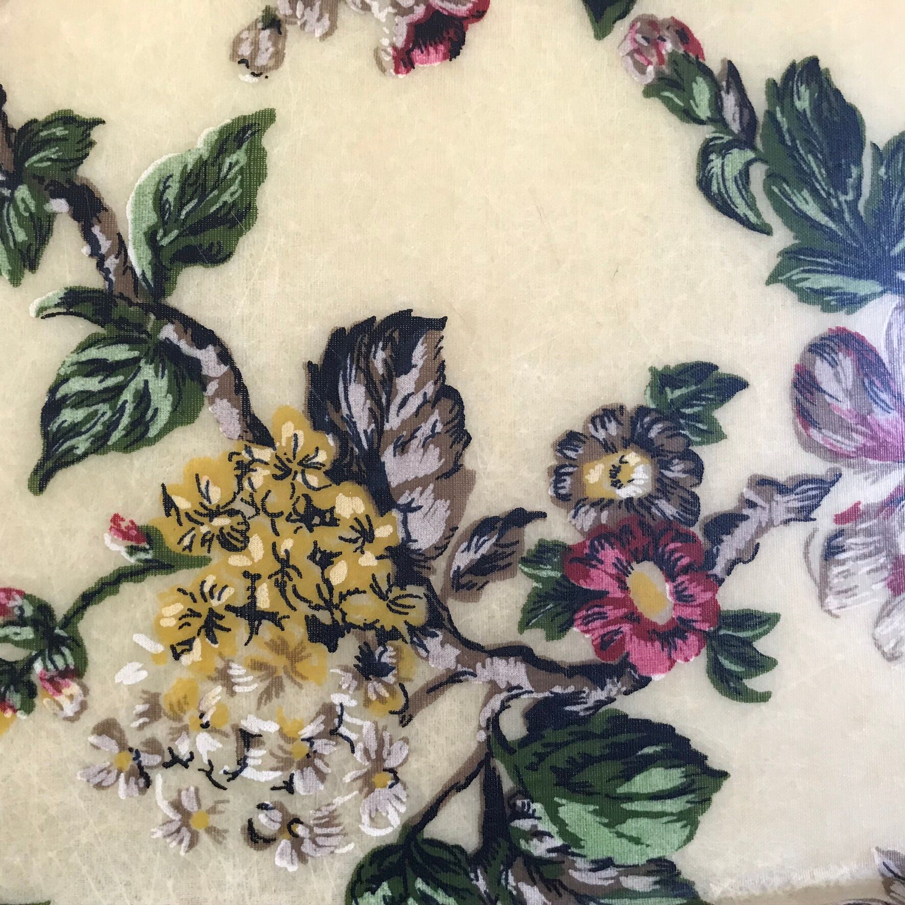 Vintage fiberglass floral pattern