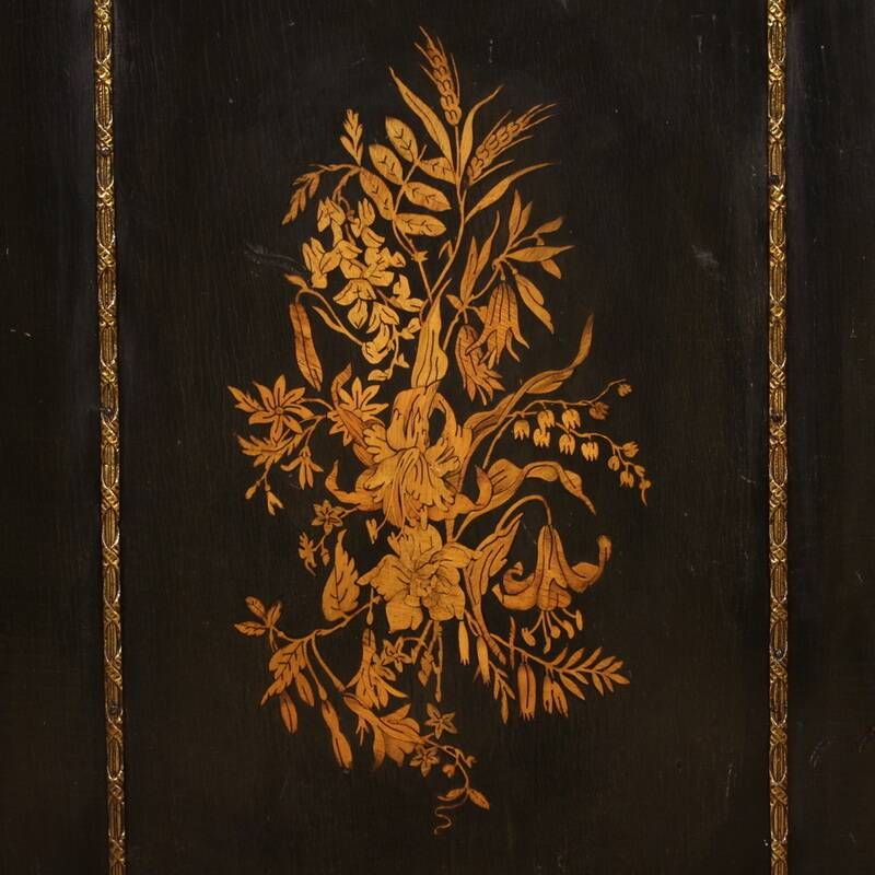 Buffet anglais en marqueterie, 20e siècle