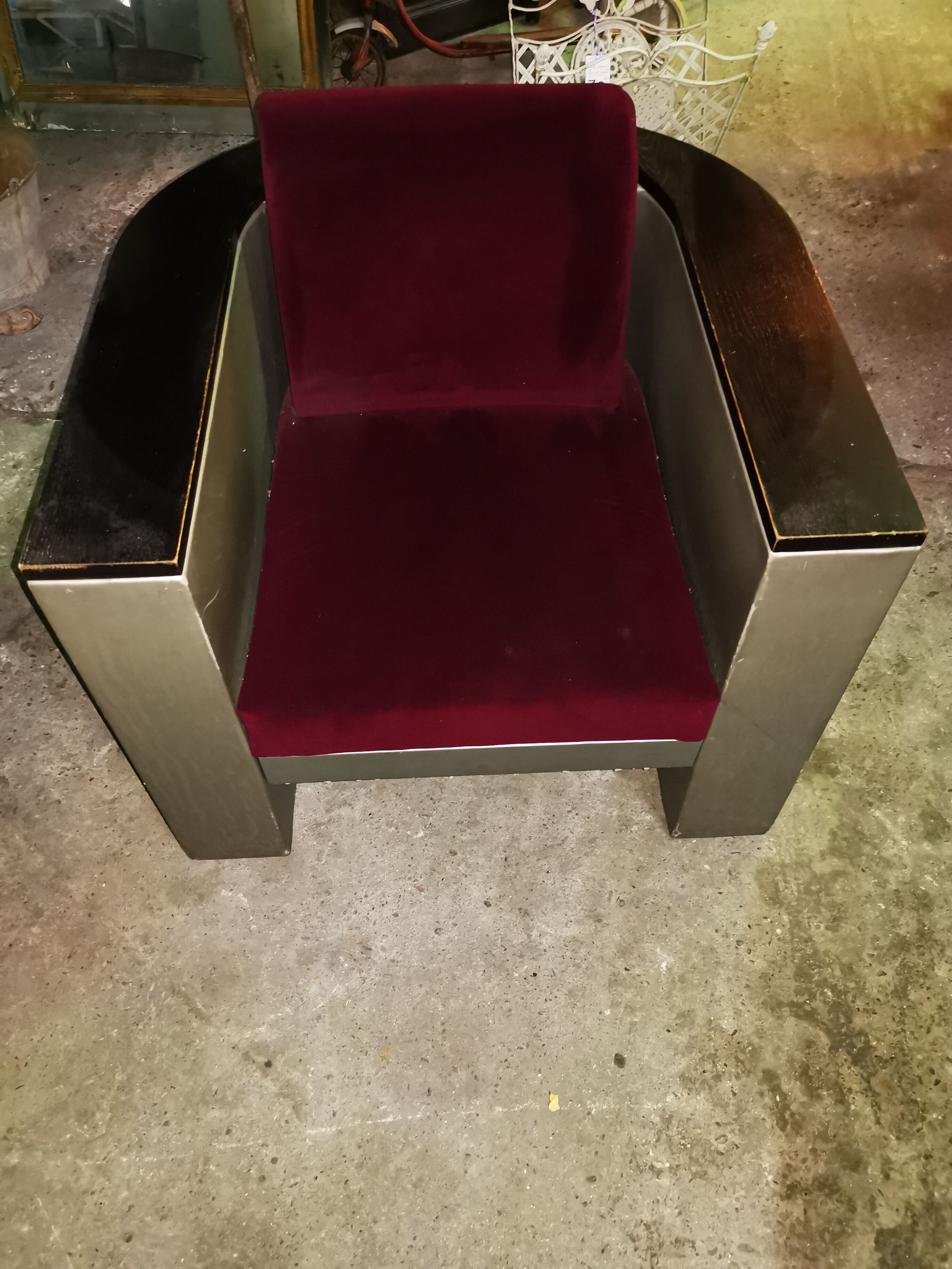 Set f 2 vintage club chairs and table