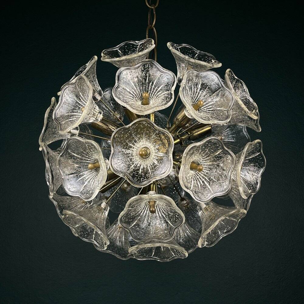 Large Sputnik flower pendant in Murano by Paolo Venini for Veart, Italy, 1960s.