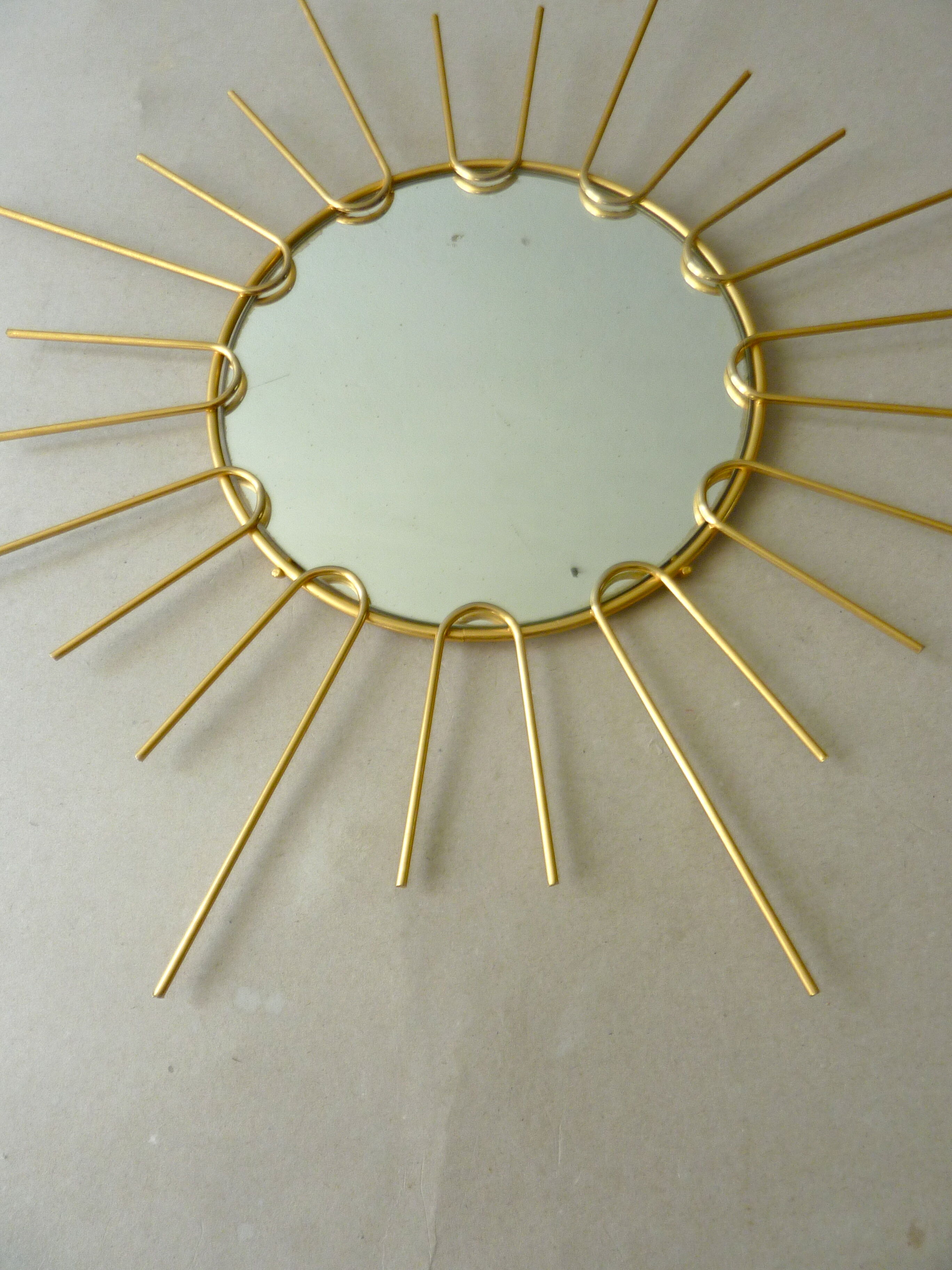 Mirror shape Sun brass of the 1970s 43x43cm