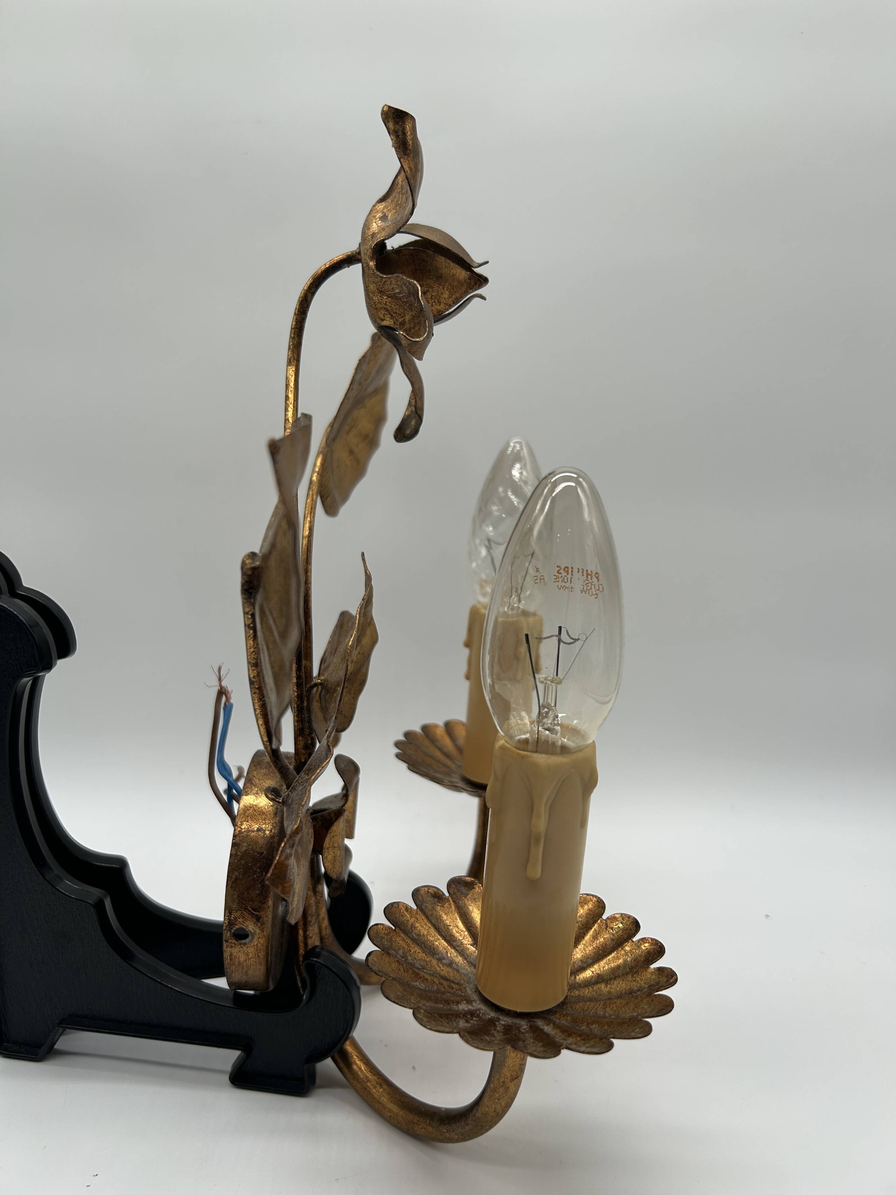 Applique en métal doré de style Hollywood Regency