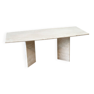 Table à manger sculpturale en travertin