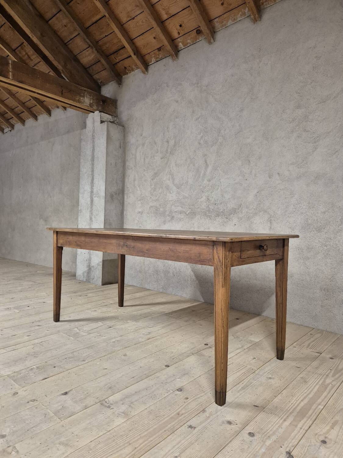 Antique rustic farmhouse table in solid oak, 19th century