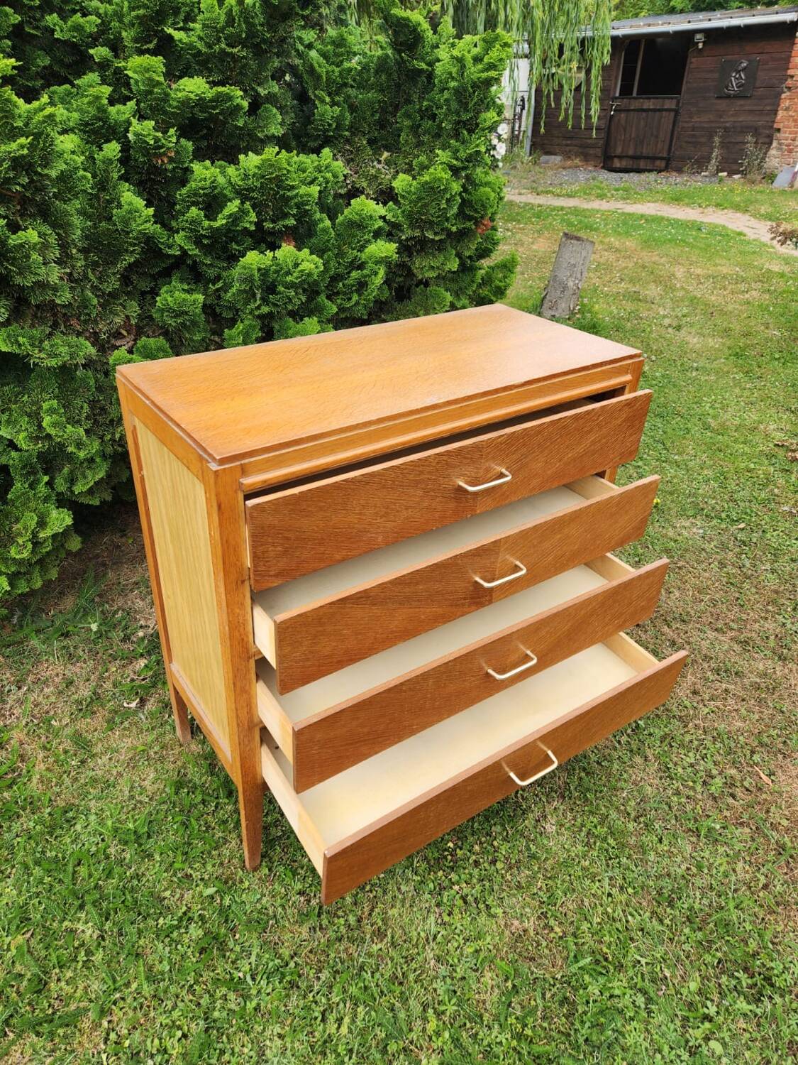 Antique vintage chest of drawers with spindle legs and 4 drawers, 1970s