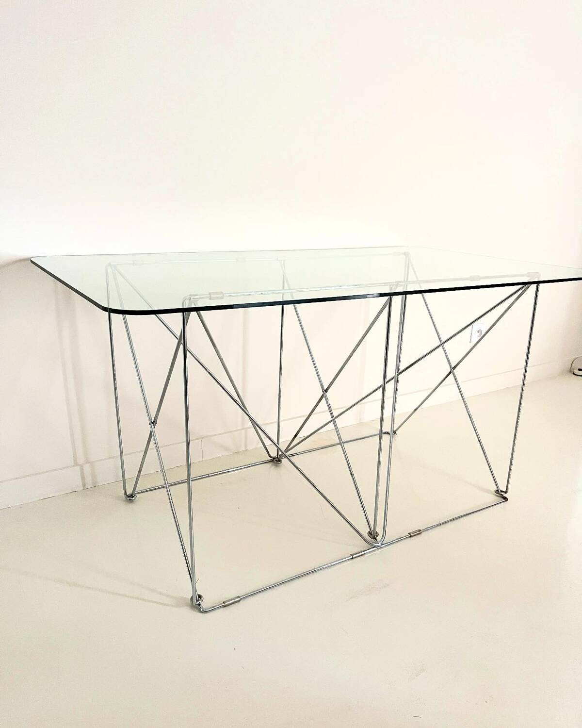Dining table by Max Sauze