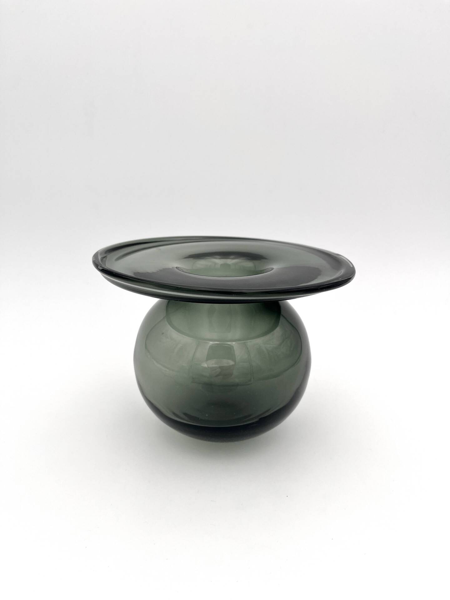 Duo Vases "Saturnus" Nanny Still Riihimäen Lasi Fumé & Clair Design Sc