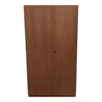 Armoire vintage scandinave