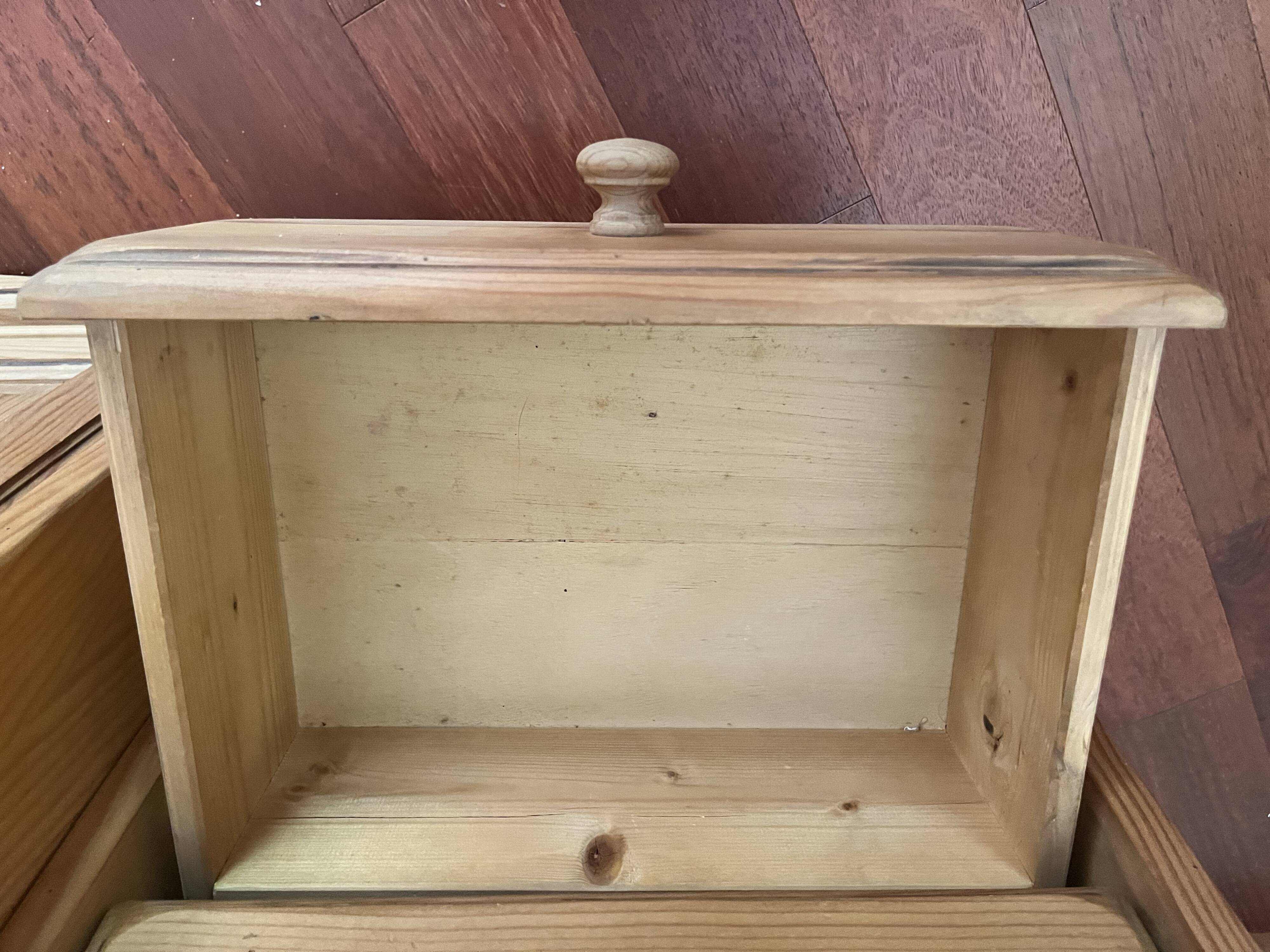 Meuble bar bibliothèque en pin massif