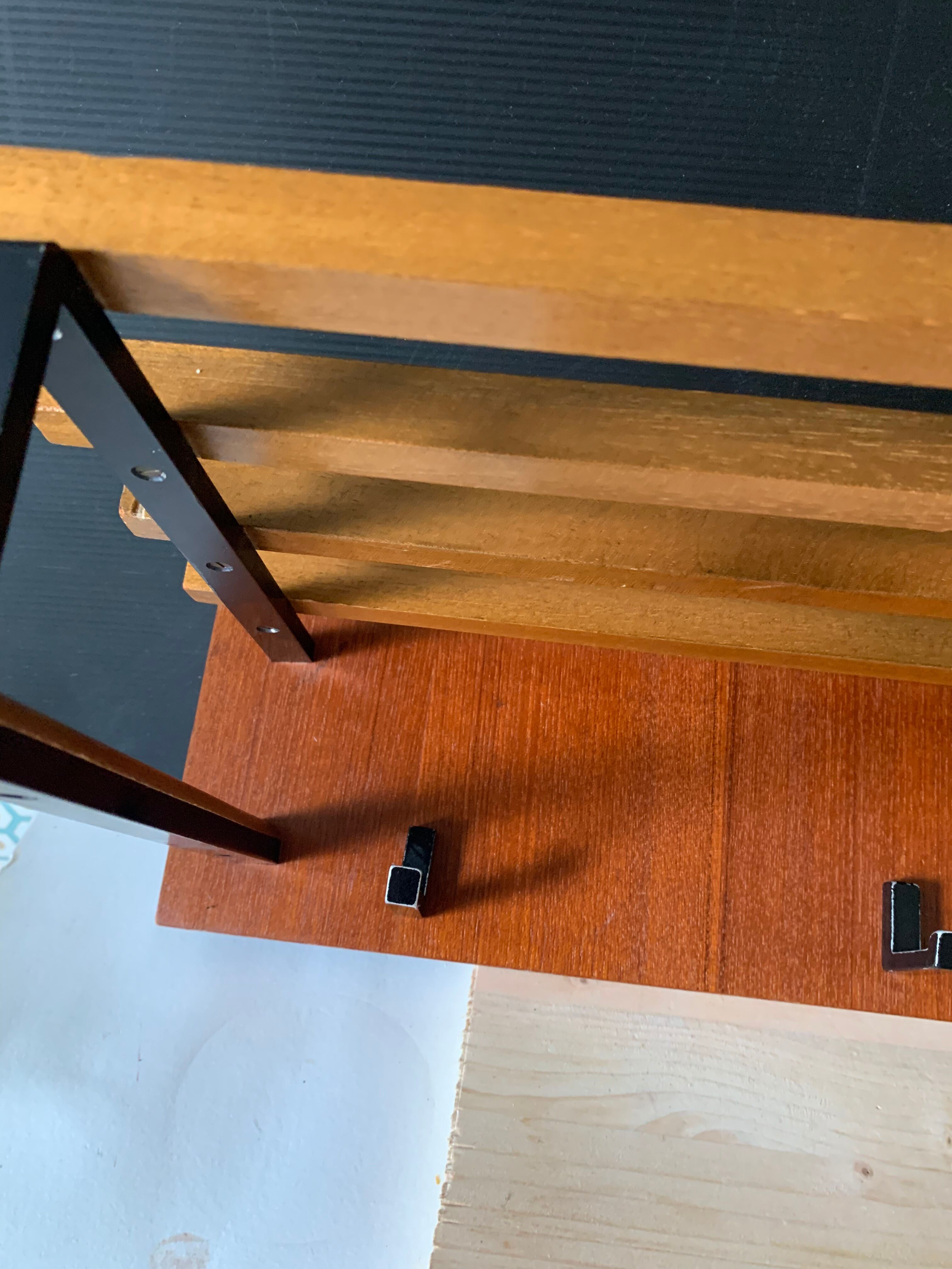 Scandinavian wall rack