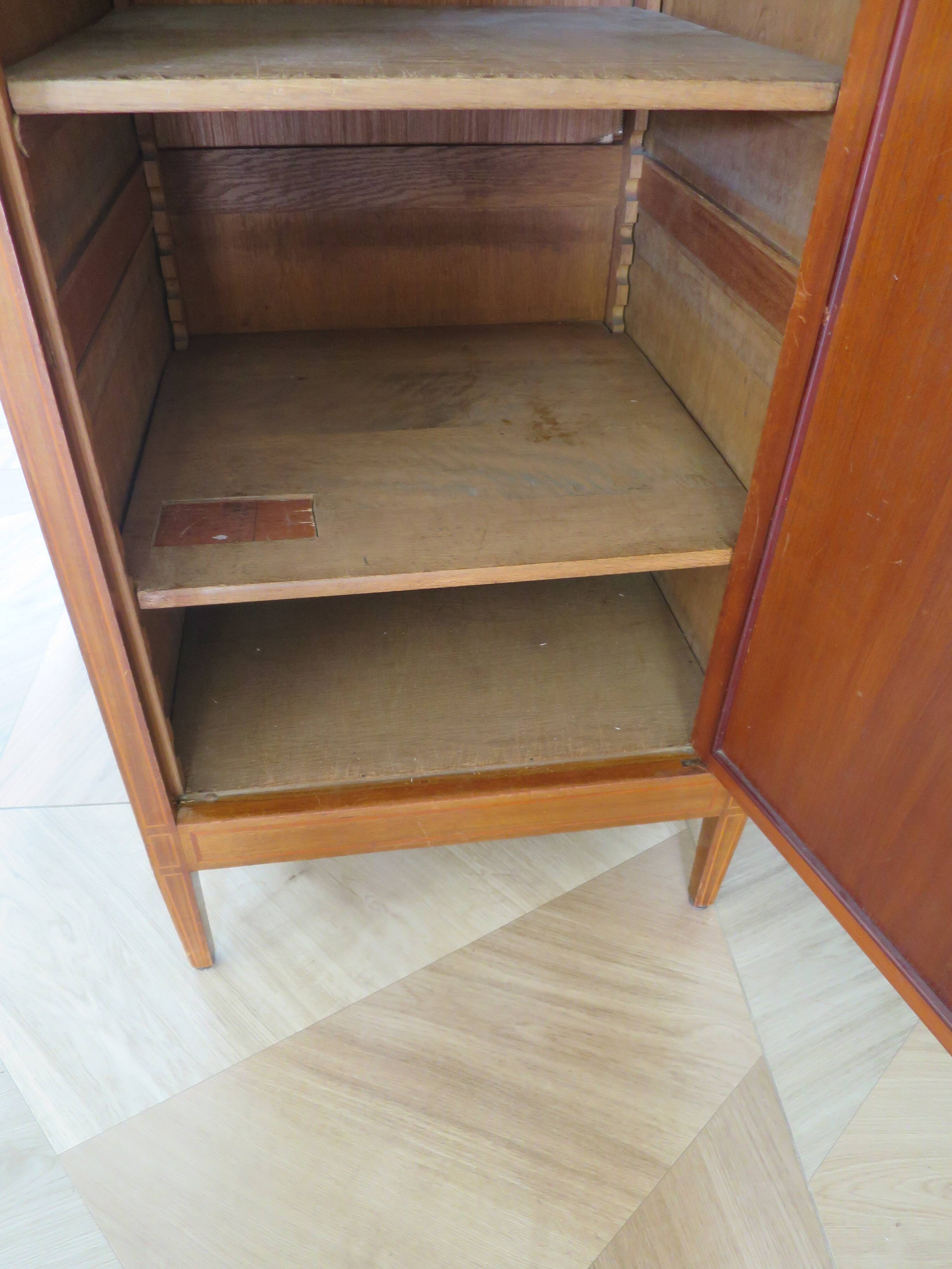 Buffet, bonnetière style Directoire