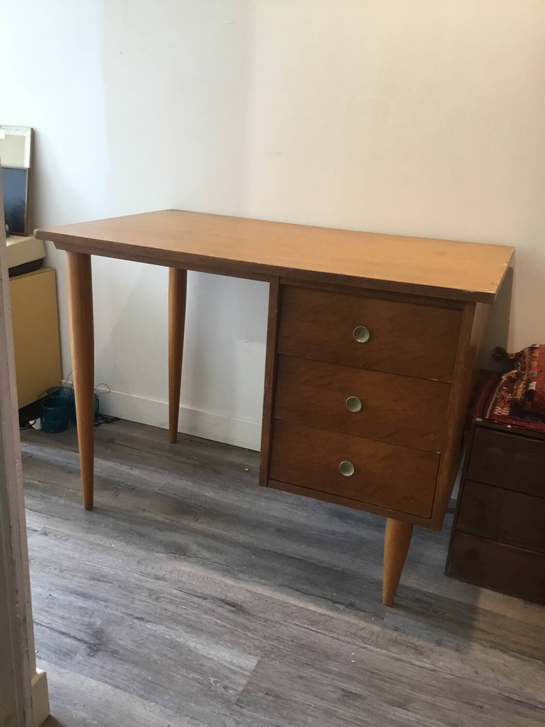 Bureau scandinave années 60 pieds compas