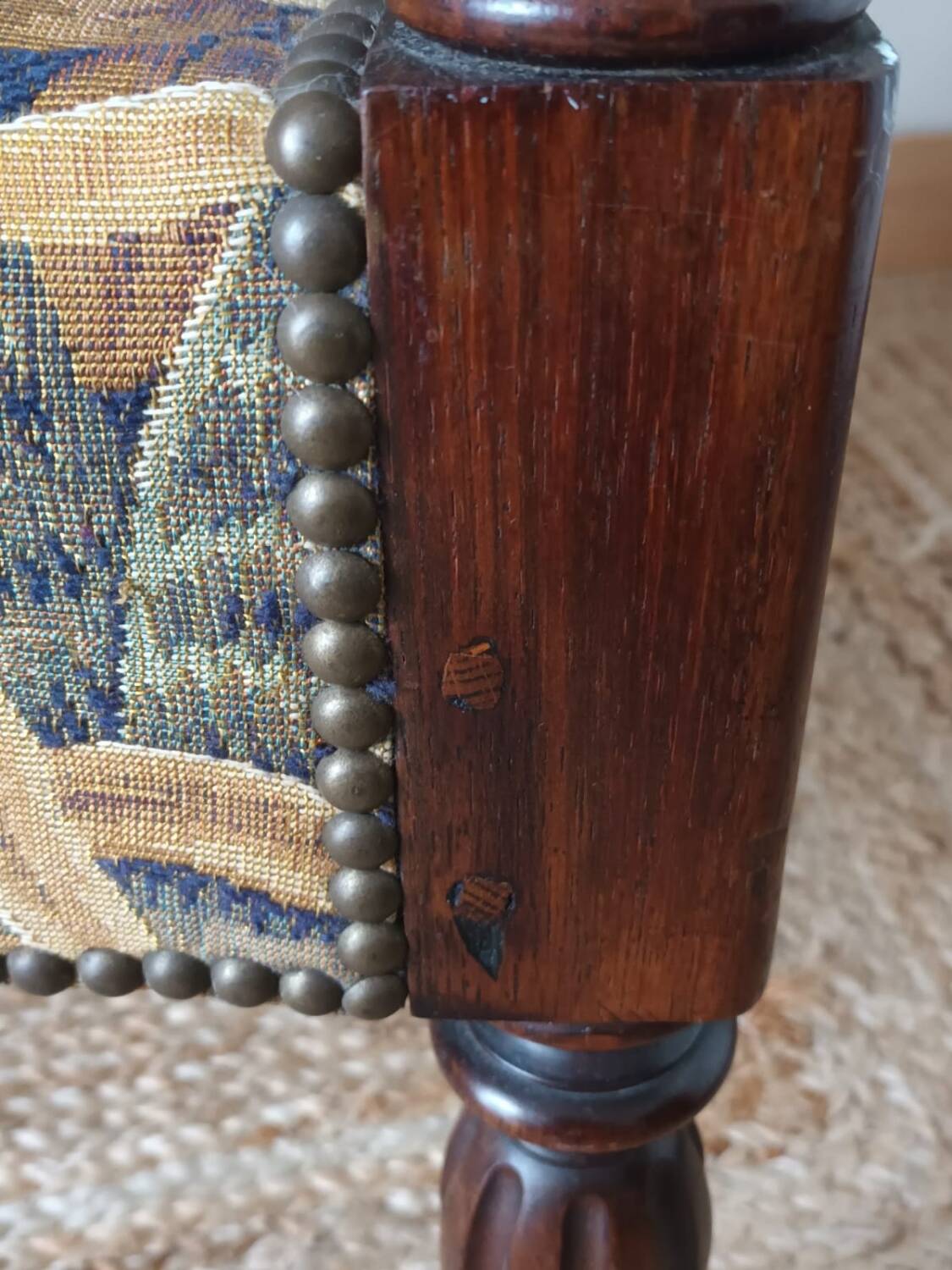 Walnut armchair in Neo-Renaissance style, 20th century.