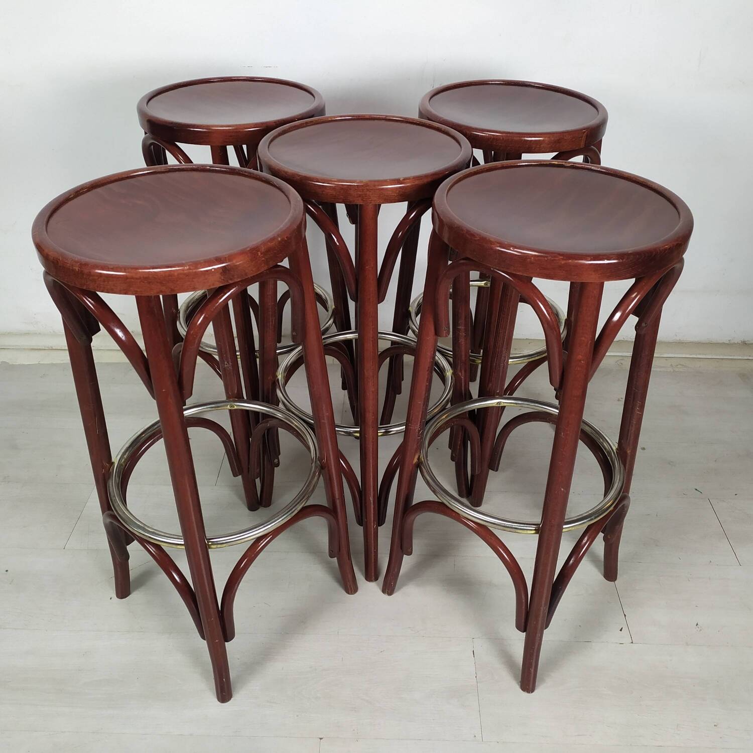 5 bistro stools