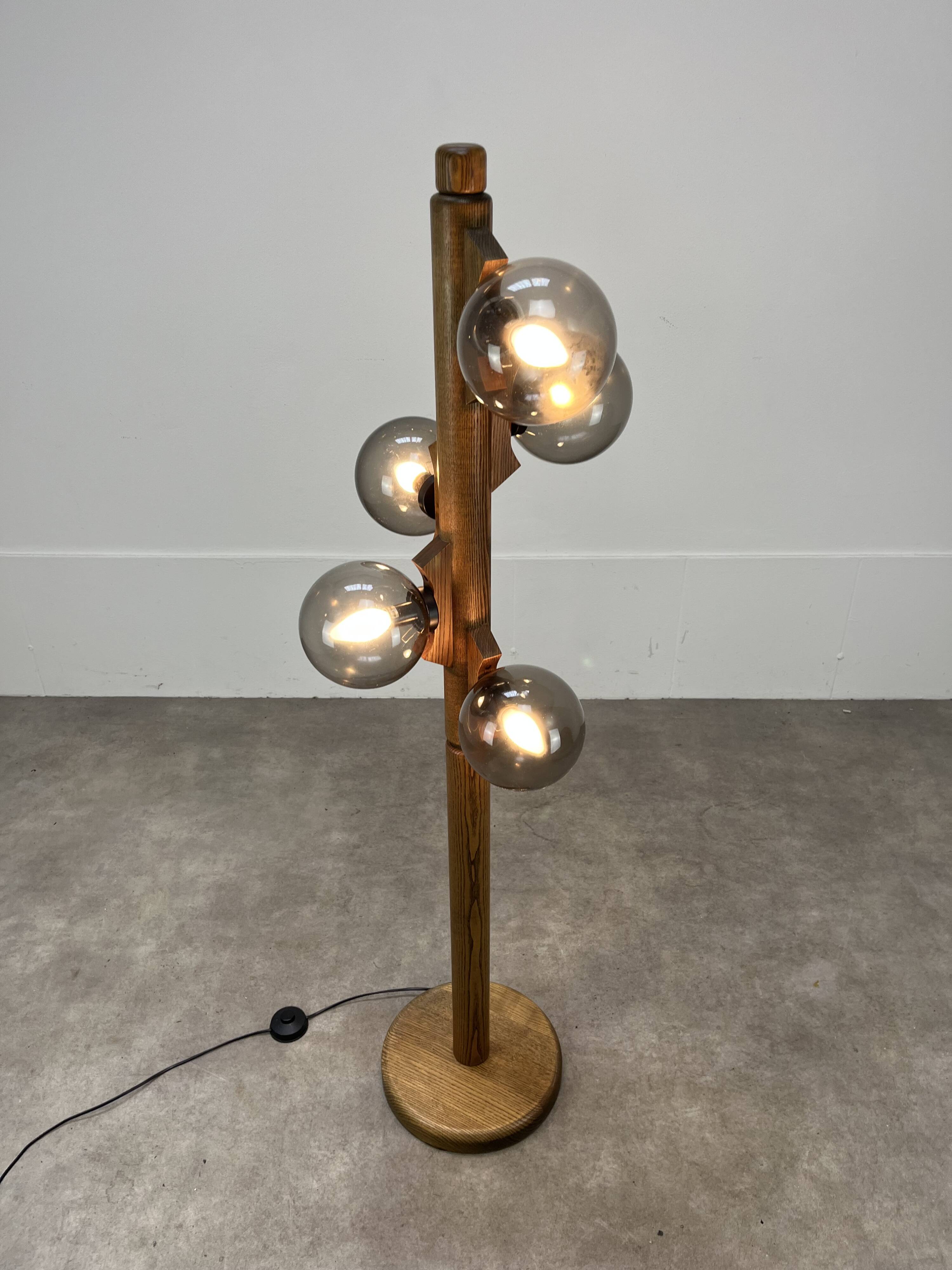 Temde Leuchten brutalist floor lamp, wood, 1970s