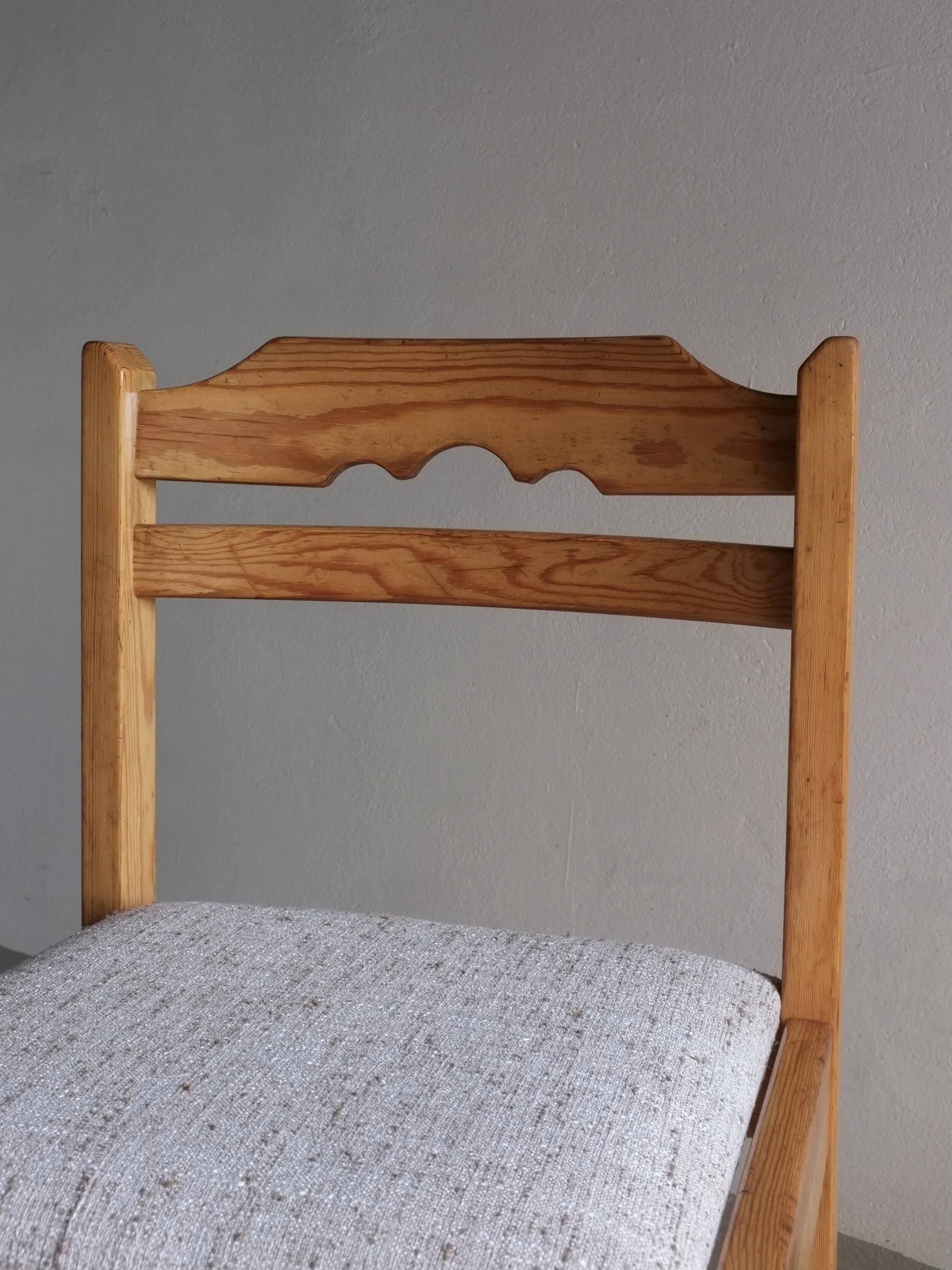 6 Minimalist Pine Dining Chairs | Sweden | 1960s