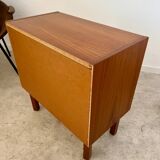 Small chest of drawers or bedside table in teak, Scandinavian design from the 70s vintage