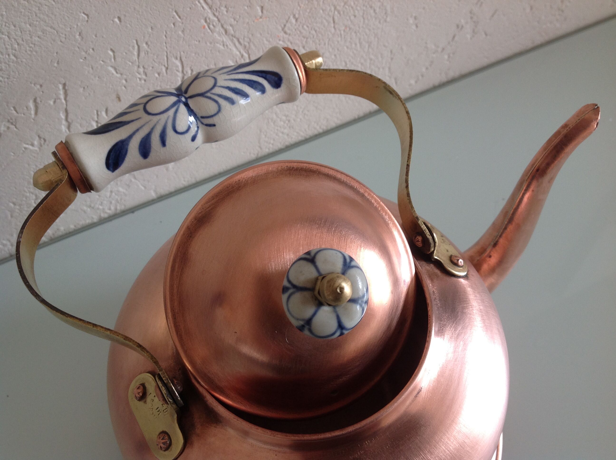 Old brushed red copper kettle / vintage 50-60s