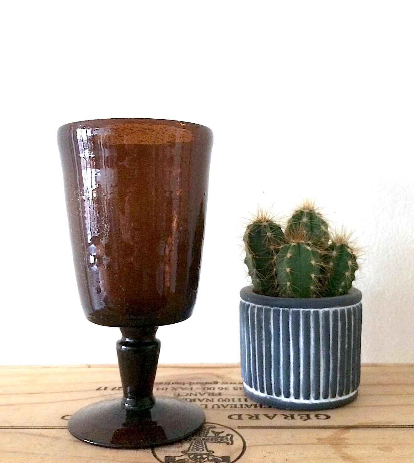 Large walking glass Biot in bubbled glass