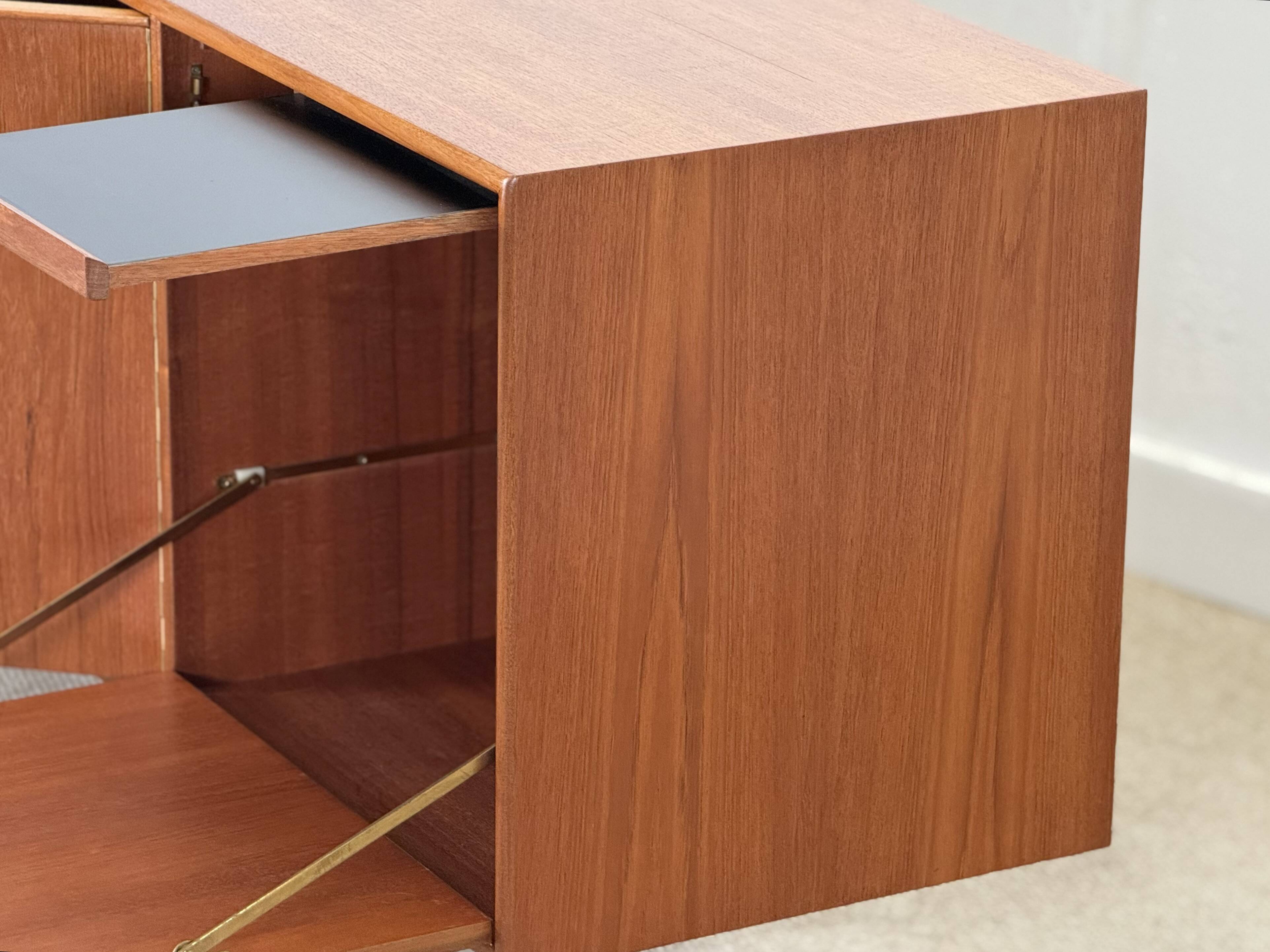 Mcintosh teak sideboard (Dunvegan Collection) 1960
