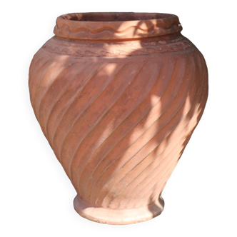 Menorca terracotta jar