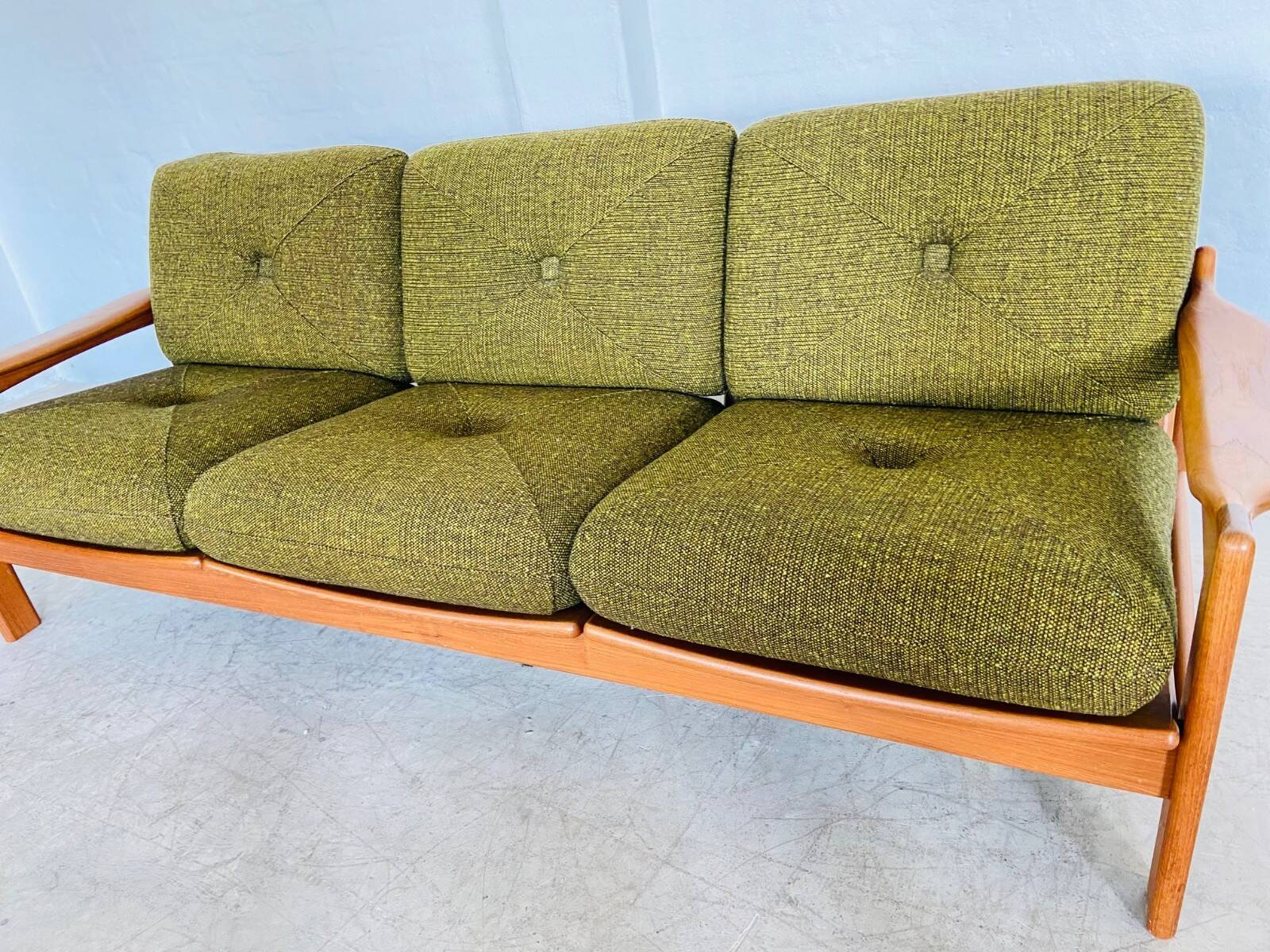 Canapé 3 personnes vintage rétro danois du milieu du siècle par Arne Wahl Iversen 1970