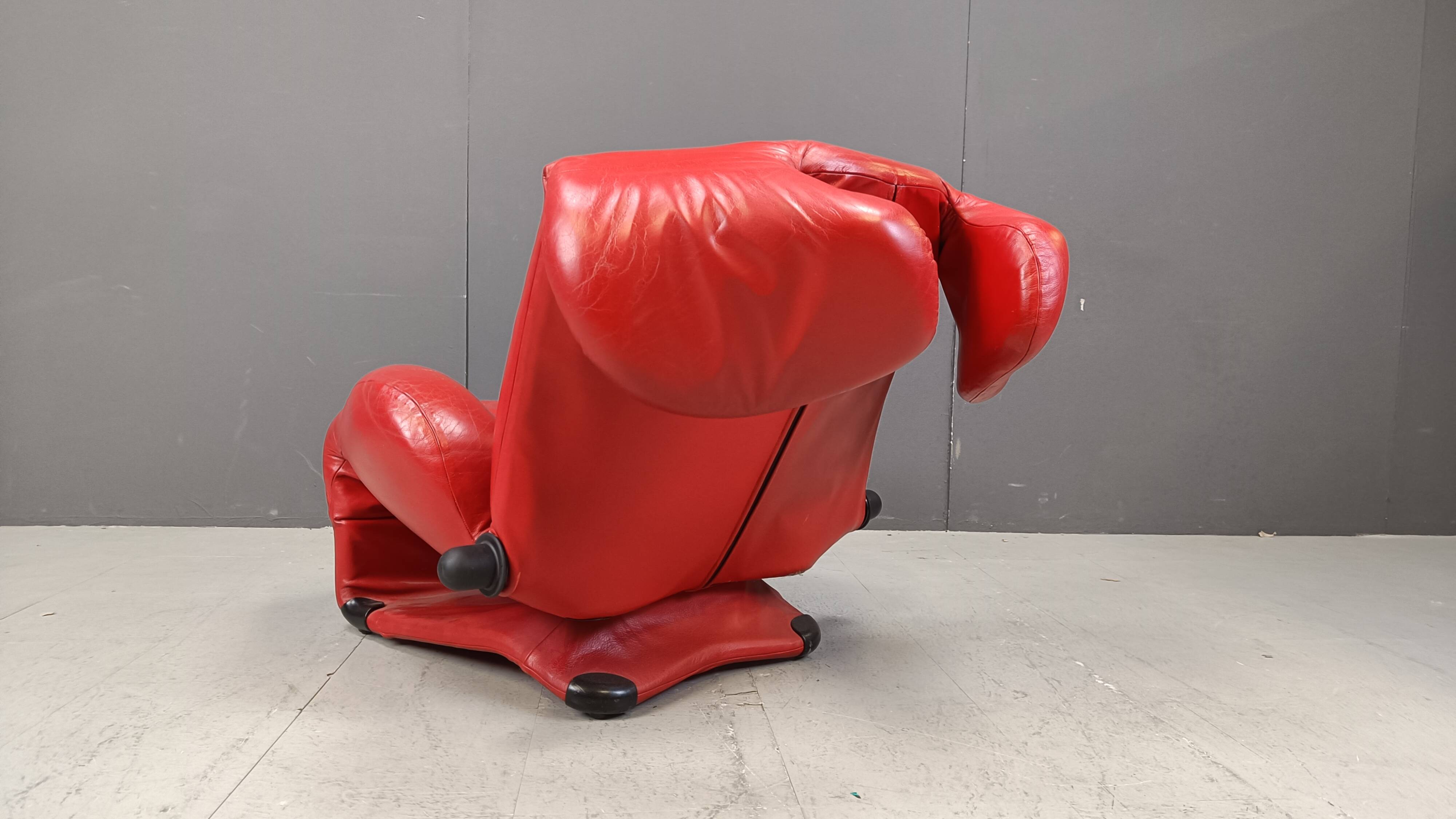 Wink easy chair designed by Toshiyuki Kita for Cassina, 1980s