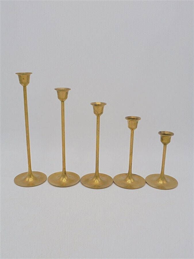 Series of 5 candlesticks