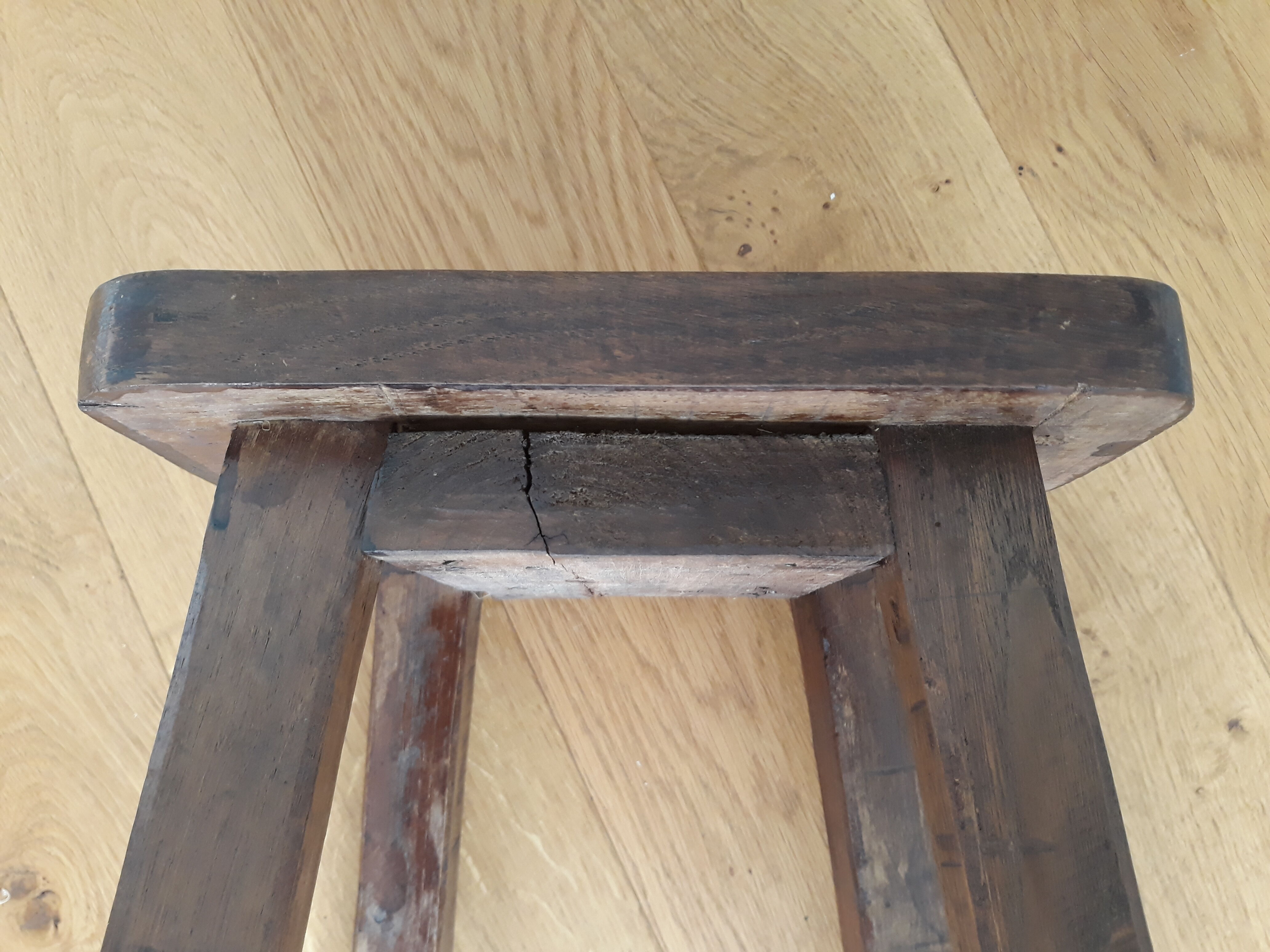 Rectangular solid wood farmhouse stool